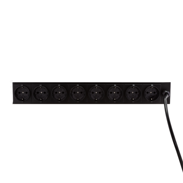 Basis Rack PDU 8-voudig Schuko, elk stopcontact individueel schakelbaar