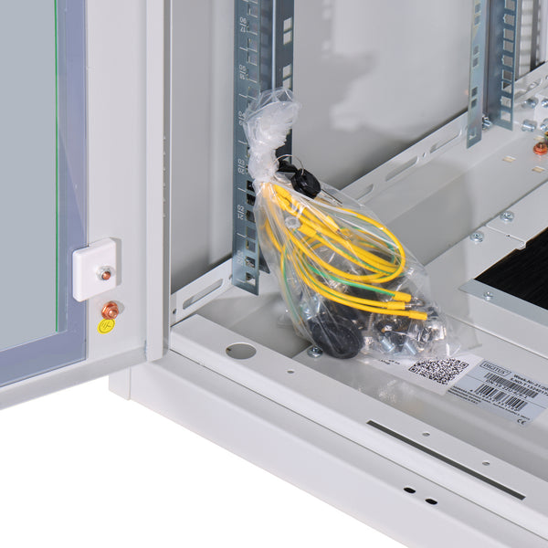 22U Patchkast 600x600x1164 mm (BxDxH) lichtgrijs