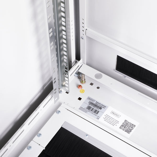 26U Patchkast 600x600x1342 mm (BxDxH) lichtgrijs
