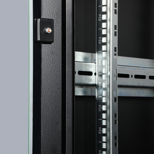 26U Patchkast 600x600x1342 mm (BxDxH) zwart