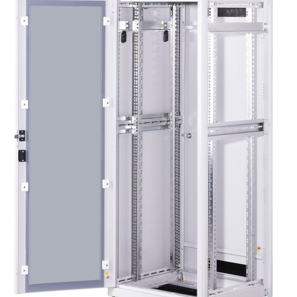 32U Patchkast 600x600x1609 mm (BxDxH) lichtgrijs