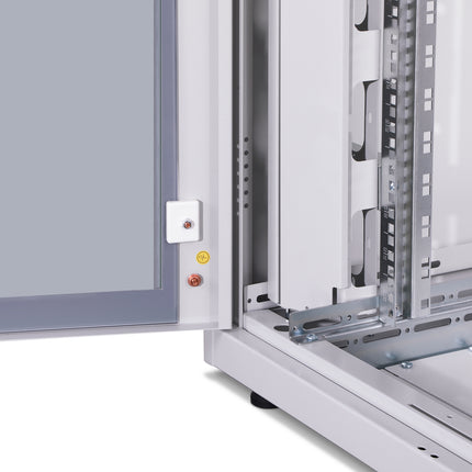 32U Patch Cabinet 800x800x1609 mm (WxDxH) light gray