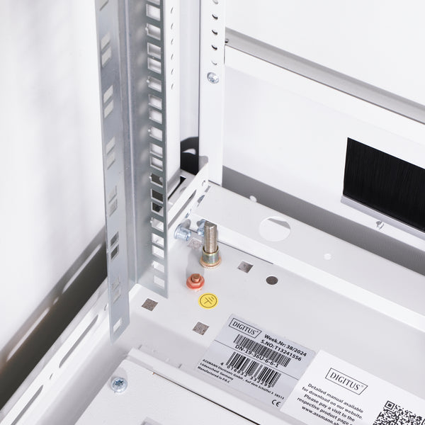 36U Patchkast 600x600x1787 mm (BxDxH) lichtgrijs