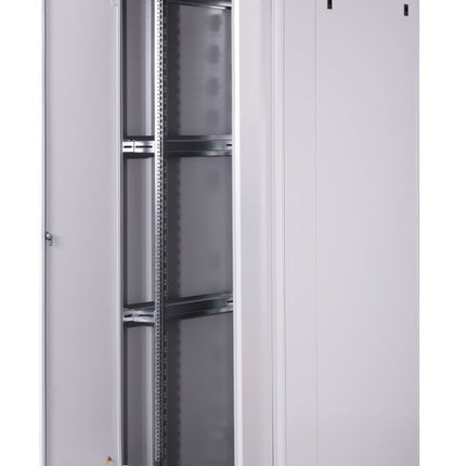 47U Patch Cabinet 800x1000x2244 mm (WxDxH) light gray