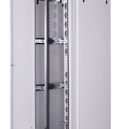 47U Patch Cabinet 800x800x2244 mm (WxDxH) light gray