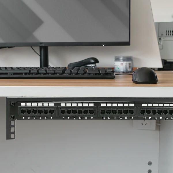 19" verticale muurbeugel 2U zwart