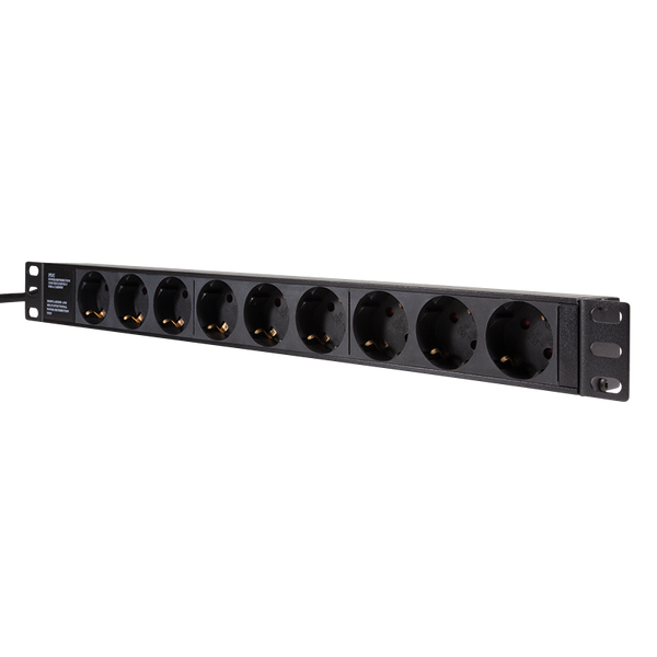 BASIC 9 voudige stekkerdoos voor 19 inch serverkasten